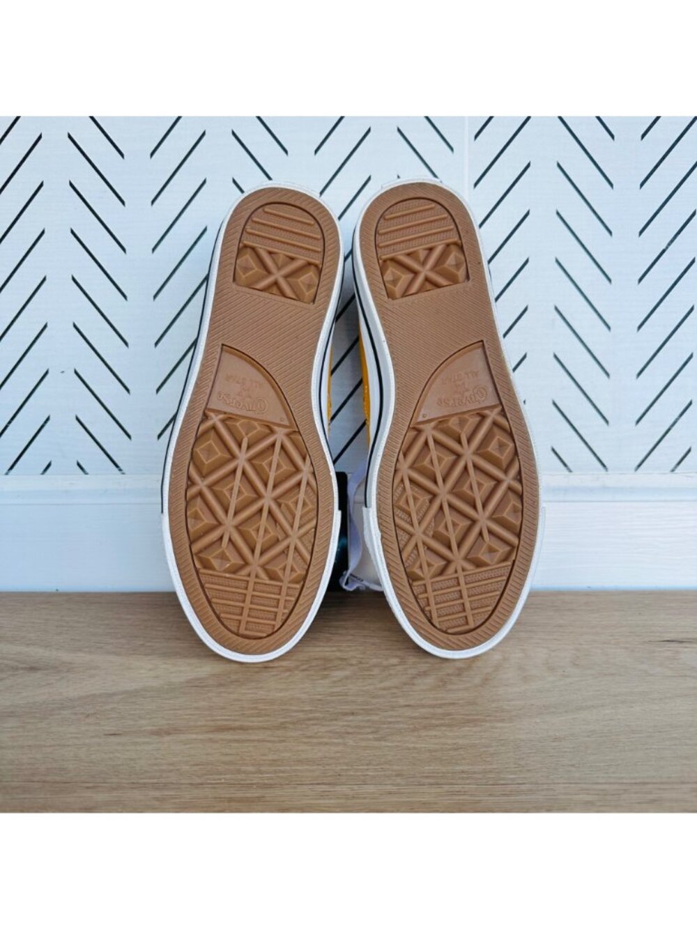 ⭐Converse One Star Pro OX Low Men Shoes 6.5 Mustard Yellow Suede Sneaker A09231C - Picture 5 of 10